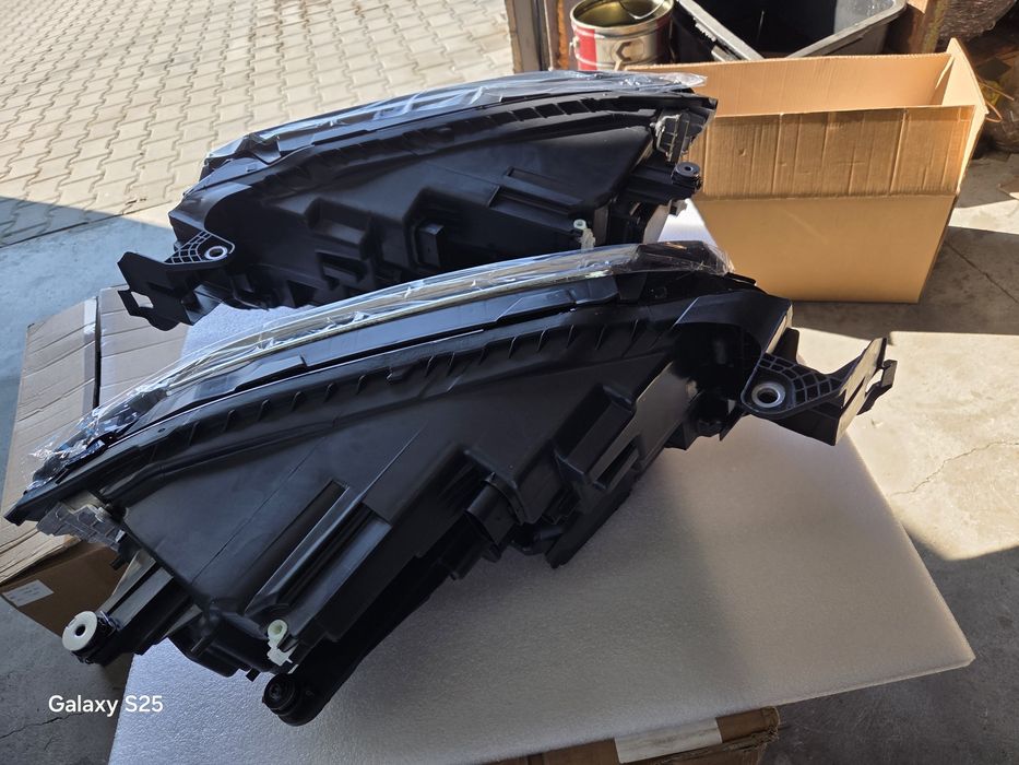 фара VW Passat 2022 2023 USA 561941035B 561941036B