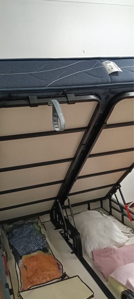 Sommier com arrumação e colchão molaflex novo