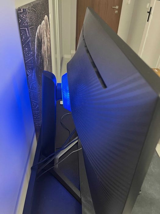 SAMSUNG Odyssey G7 31.5" 3840x2160px IPS 144Hz 1 ms