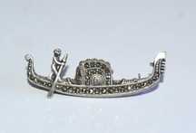 Broche Antigo em Prata