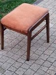 Stołek drewniany taboret siedzisko pufa