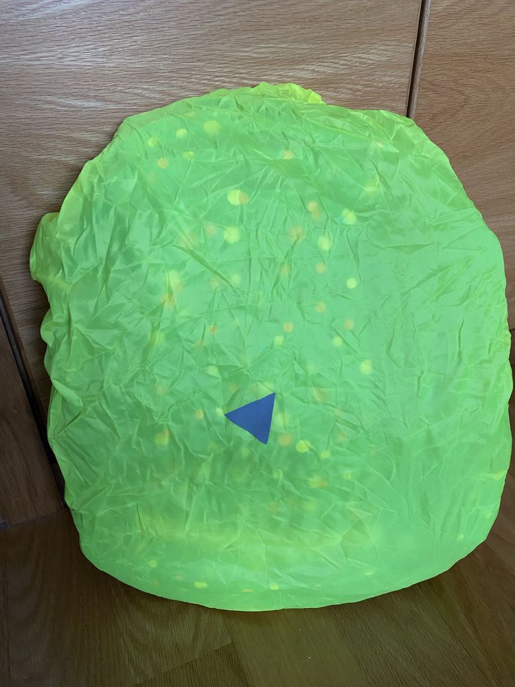Mochila escolar nova