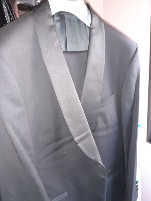 Smoking preto só usado uma vez.