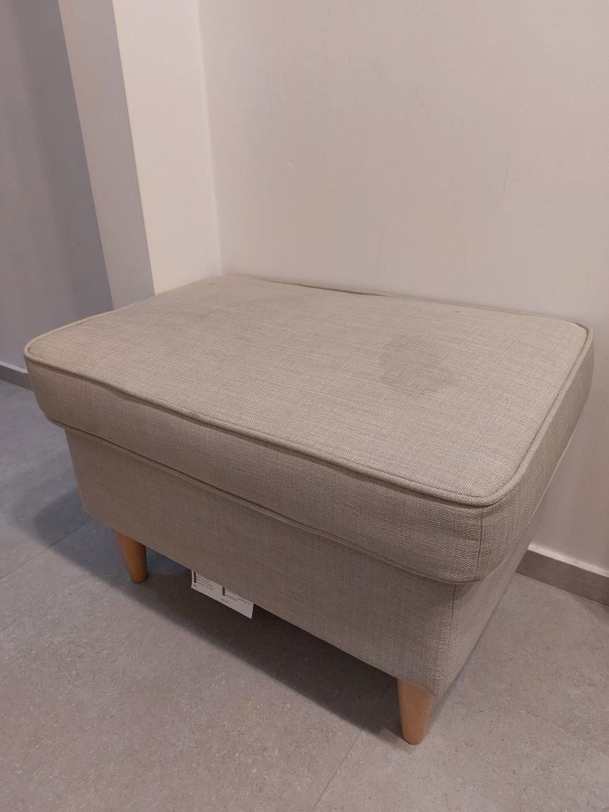 Komplet: fotel "uszak" IKEA + podstawka na nogi