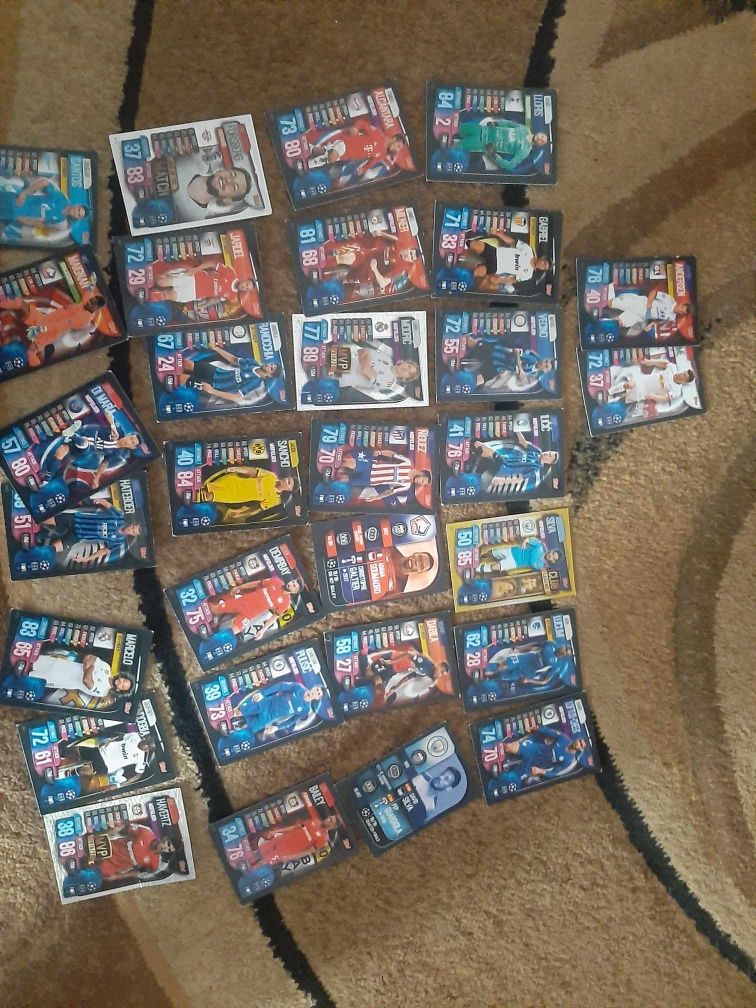 Karty z piłkarzami topss match attax