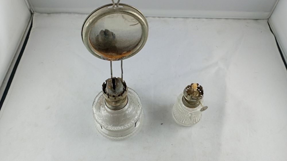 Dwie lampy na olej naftę stare bez kloszy