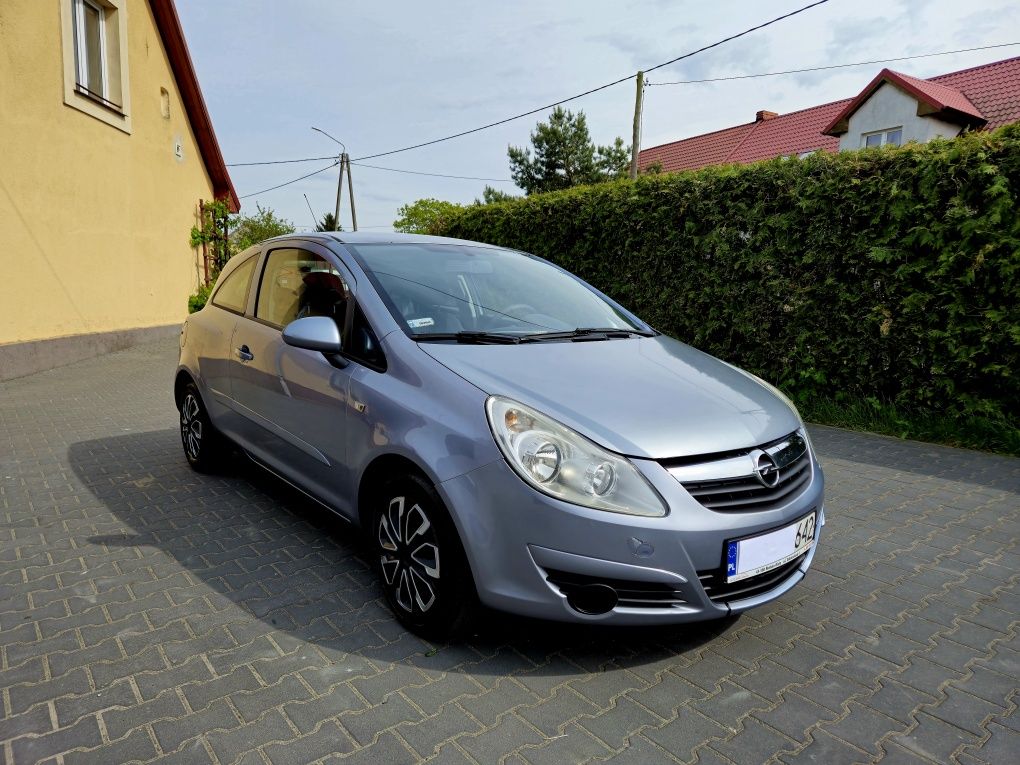 Opel Corsa 1.2 Benzyna 2007r klima isofix tempomat nowy przegląd