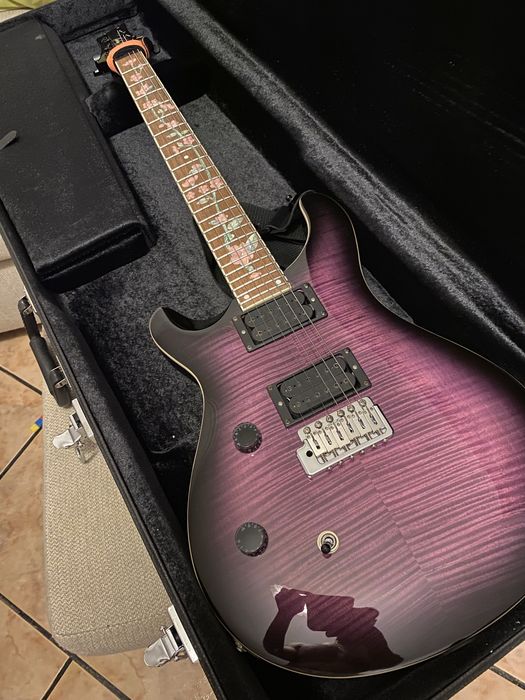Guitarra Harley Benton Custom (LH - Canhoto)