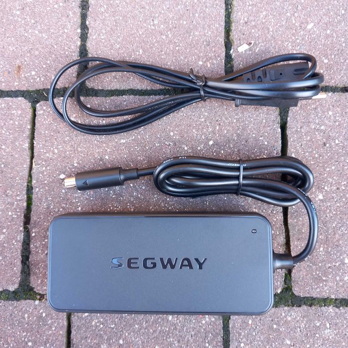 Hulajnoga elektryczna Ninebot KickScooter F2 Pro 450W 20km/h H1