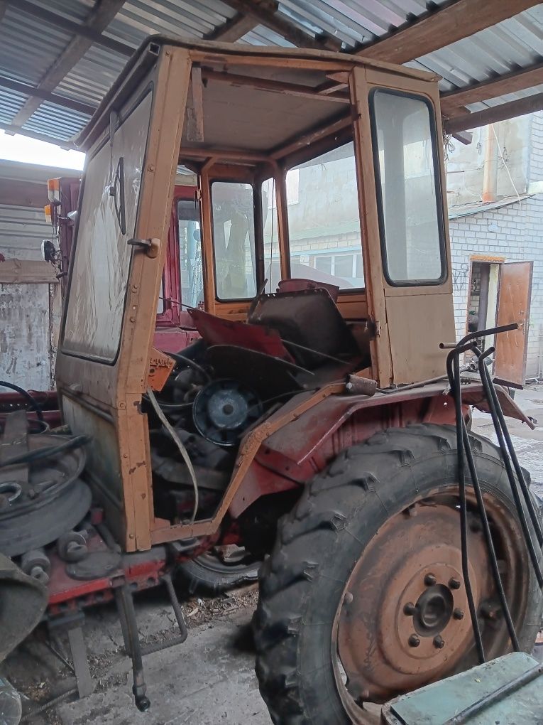 Трактор на запчасти Т16