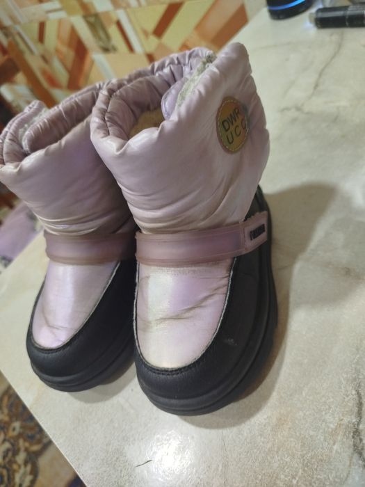 Зимові дитячі черевики