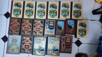 Lote 18 livros de Júlio Verne - Ediçoes em capa dura