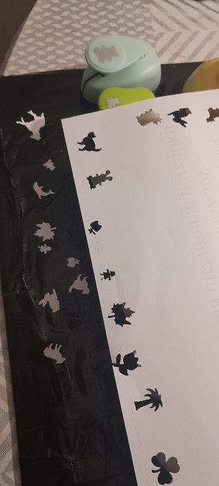 Sprzedam dziurkacze świąteczne