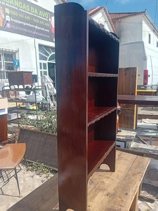 Mesa de cabeceira/apoio