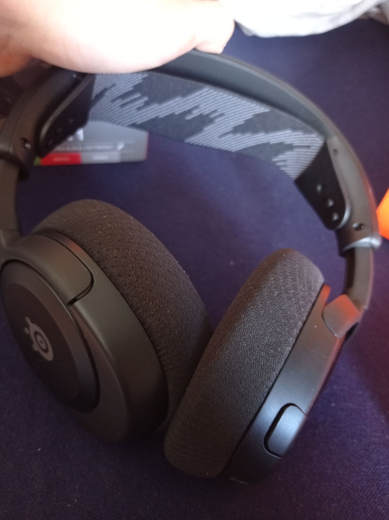 Słuchawki Steelseries Arctis Nova 1