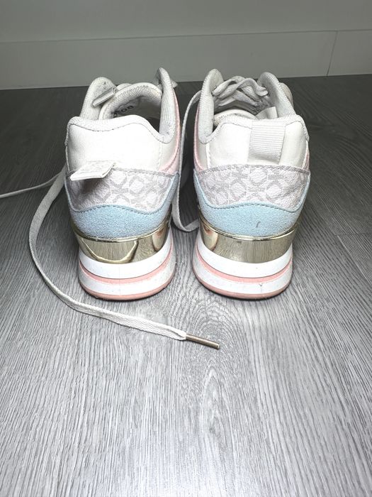 Sapatilhas senhora - muito bom estado