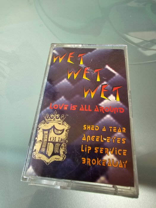 Wet Wet Wet- Love is all around