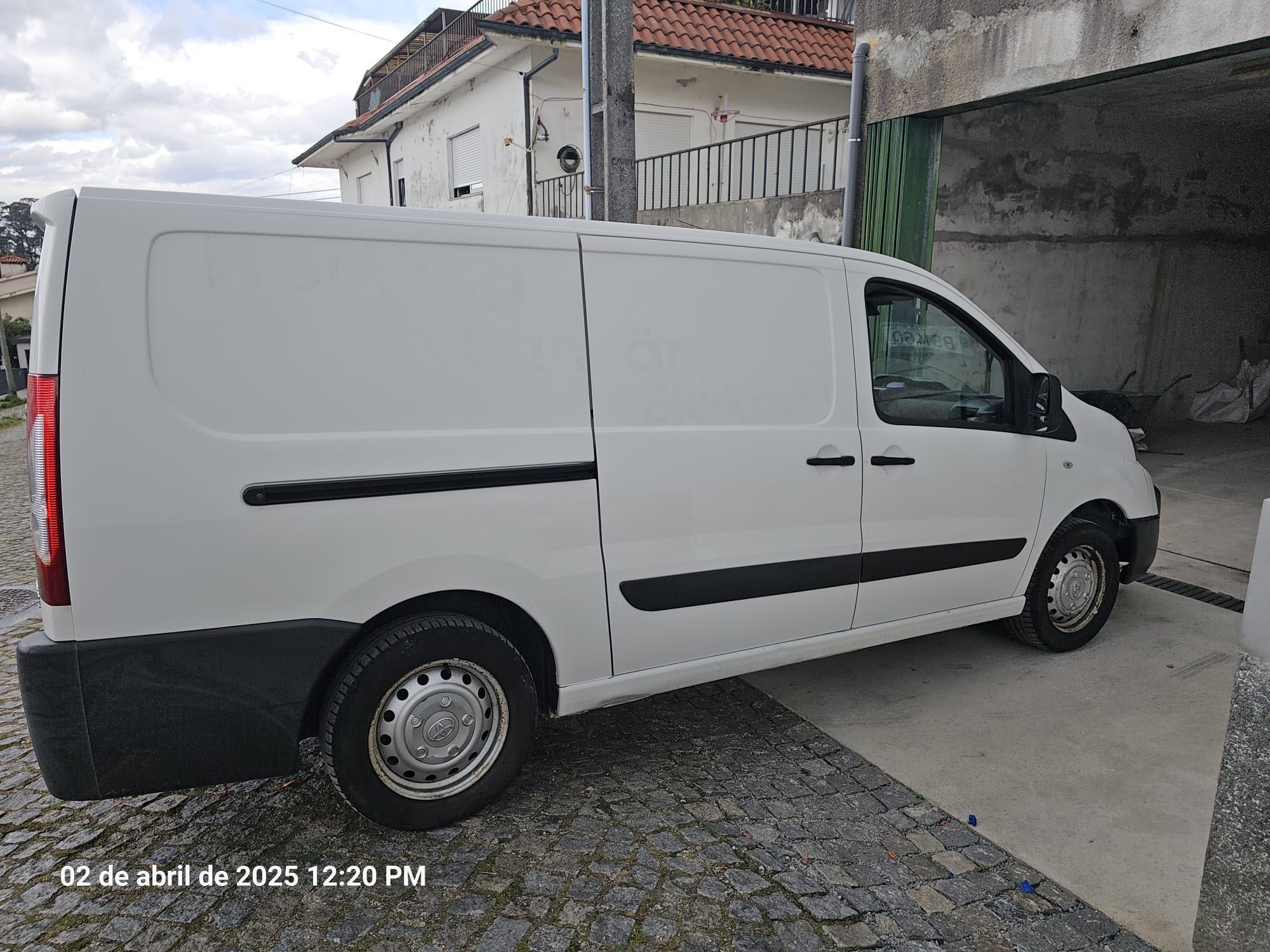 Toyota Proace 2014 longa motor 2.0 de 128cv. Aceito retoma.
