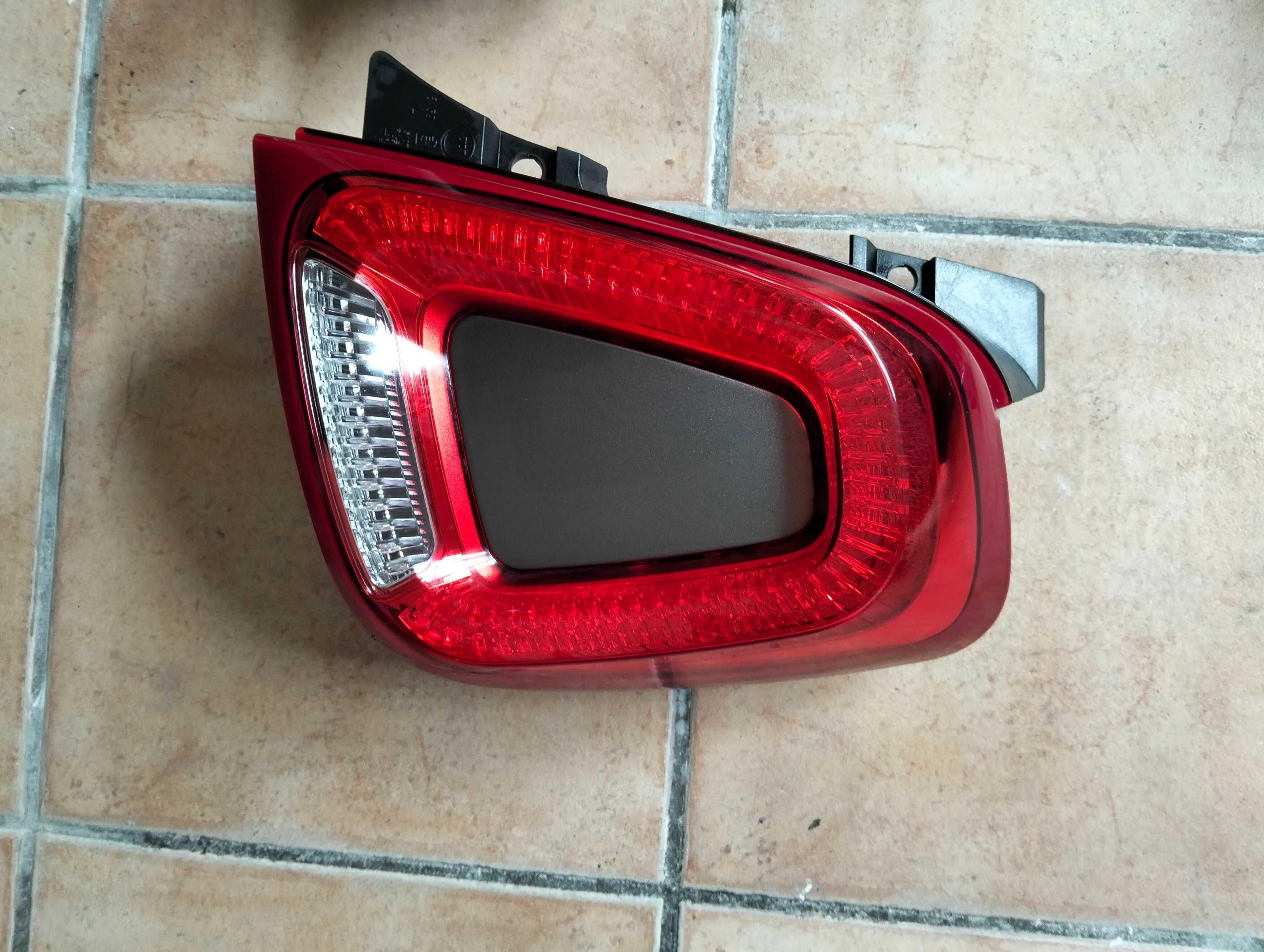 Fiat 500 lampy tylne lewa prawa lusterko zewnętrzne lewe prawe