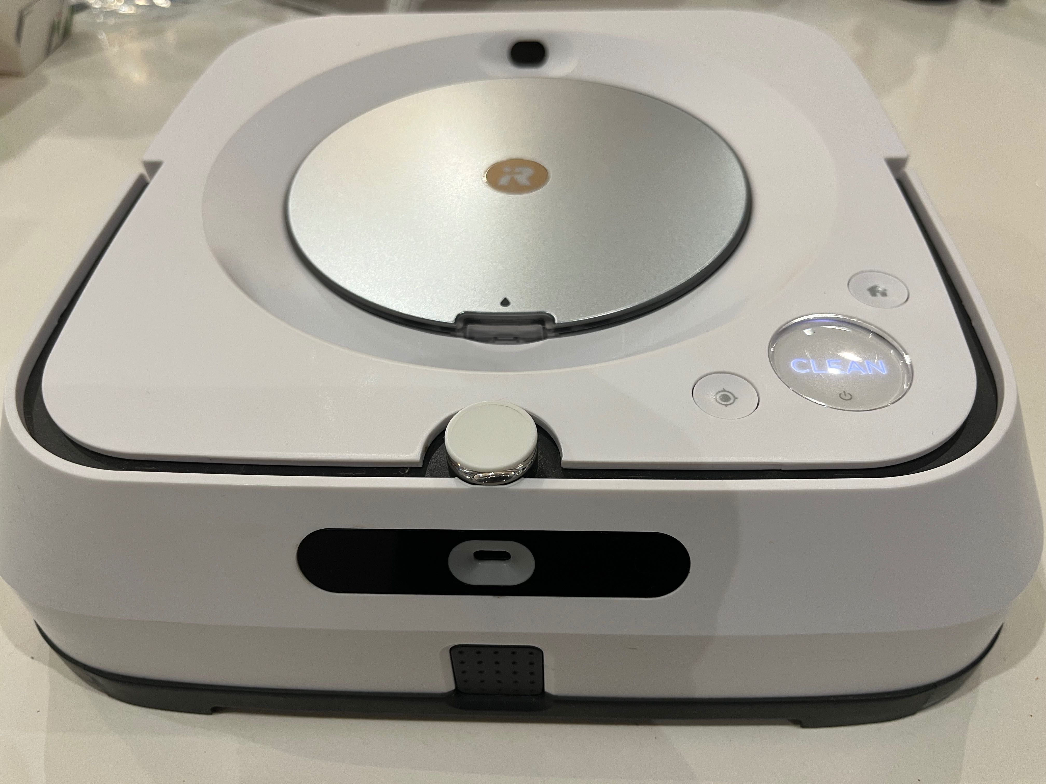 IRobot Bravajet M6 robot esfregona