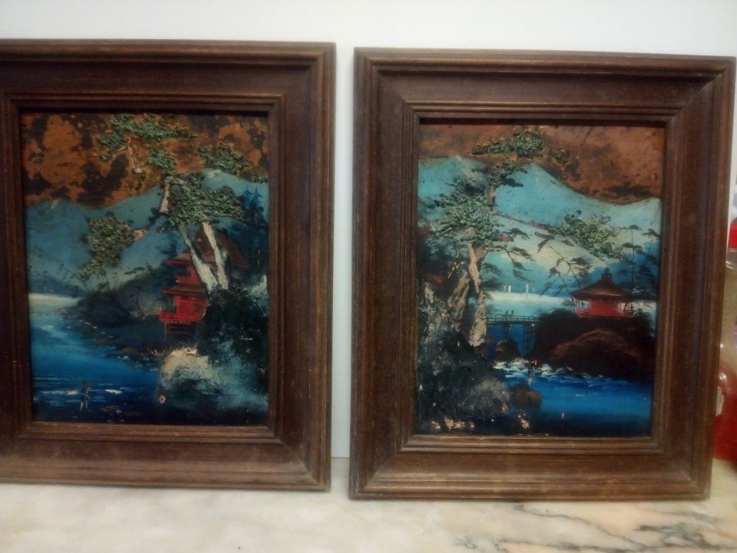 2 antigas pinturas em relevo com motivos asiáticos
