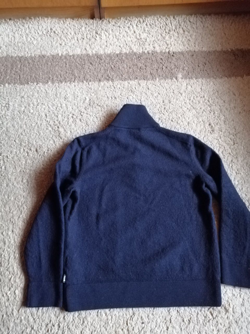 Hugo boss sweter z kołnierzykiem L wełna