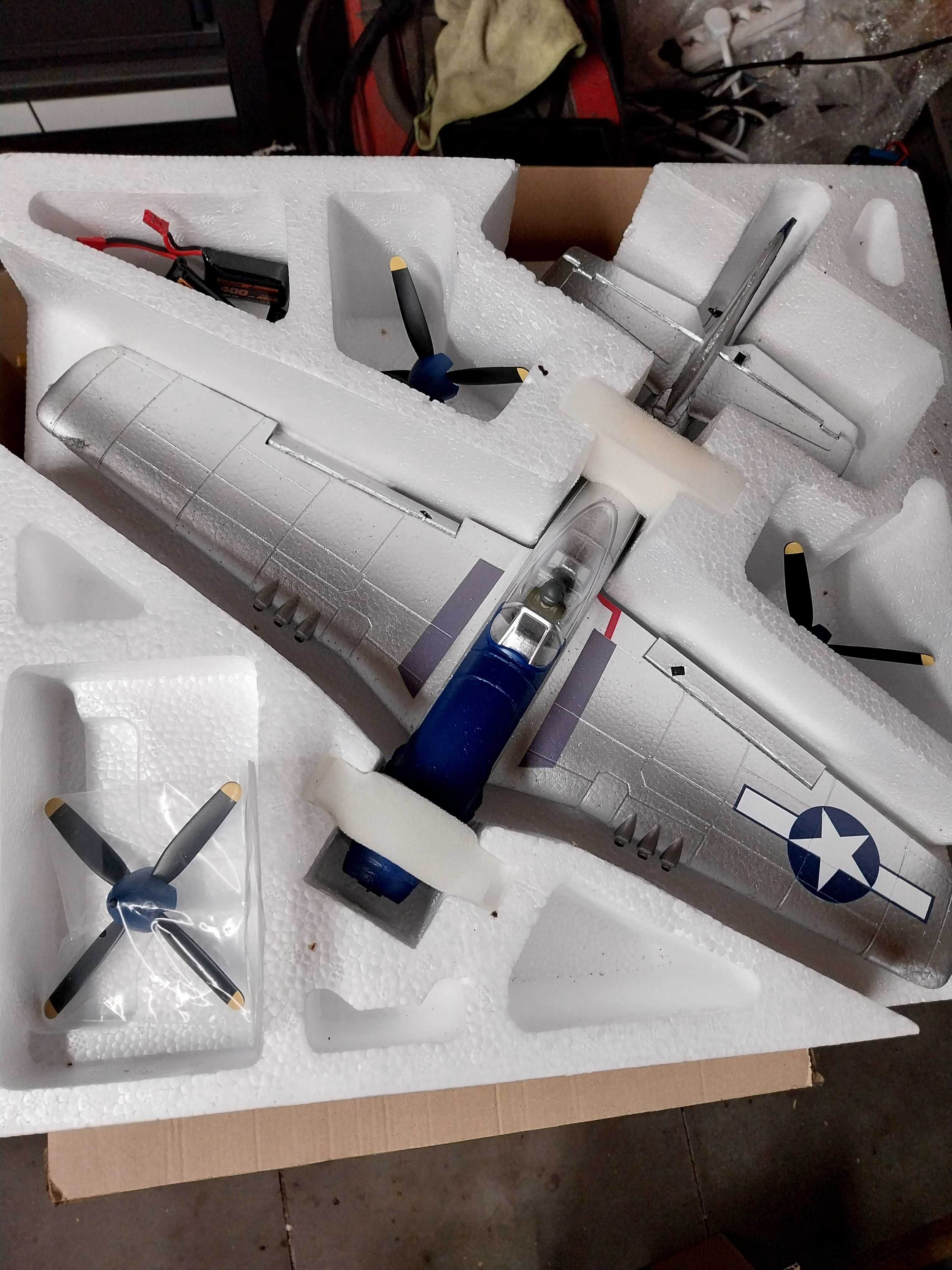 P51 Mustang RC model latający