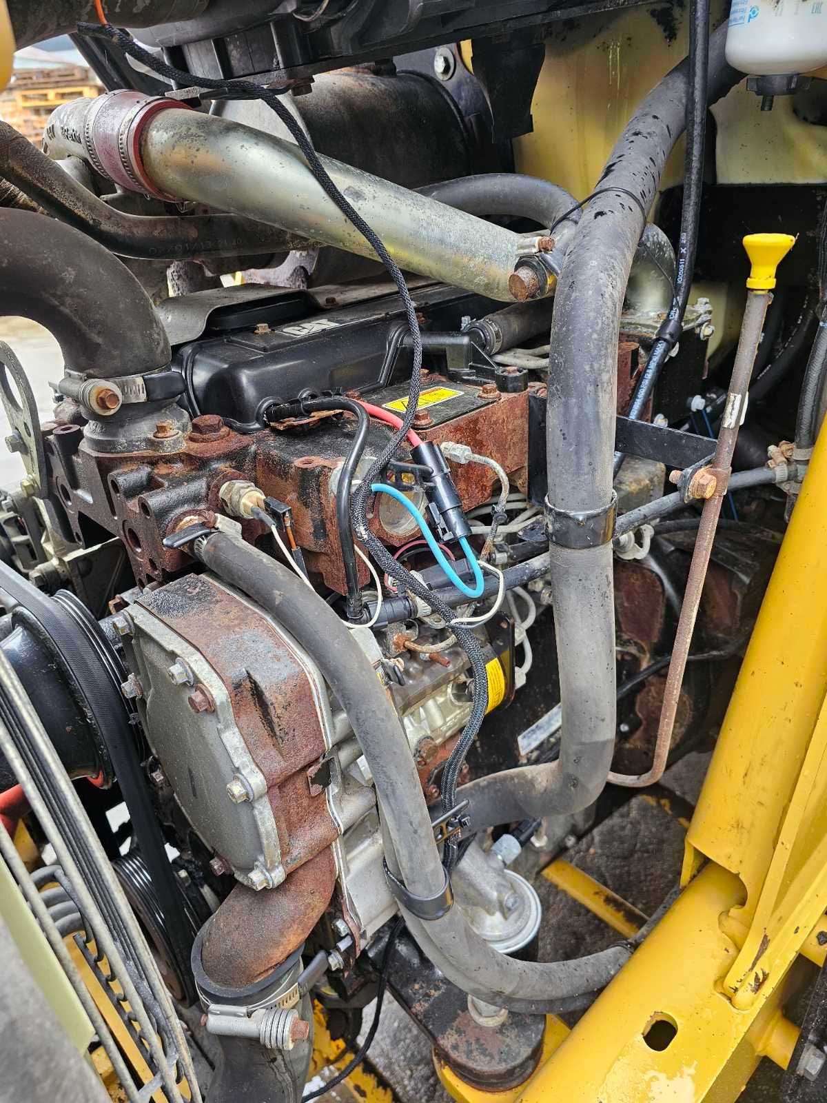 Ескаватор навантажувач Caterpillar 428 F