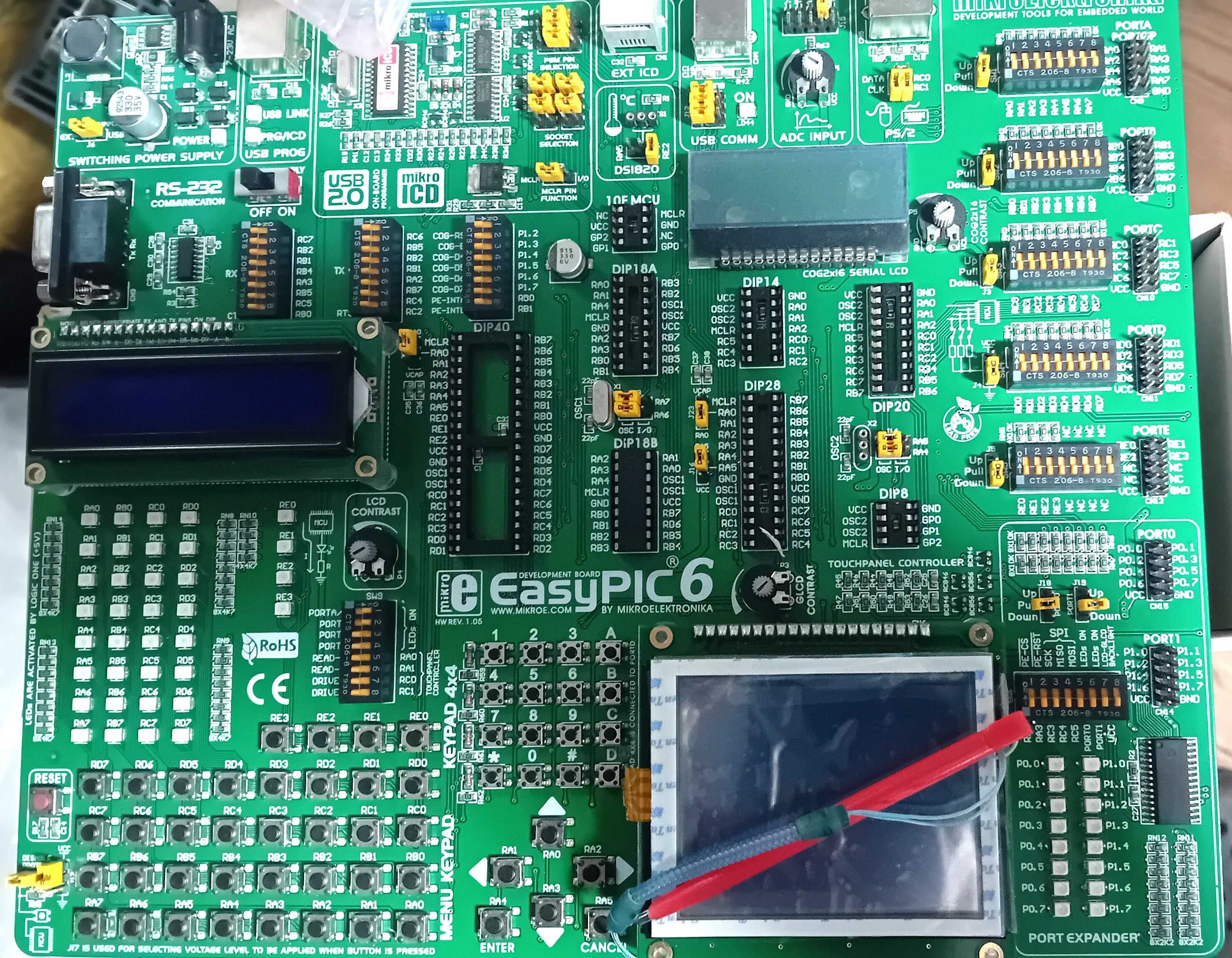 Placa de Desenvolvimento EASYPIC 6 - Mikroelektronica
