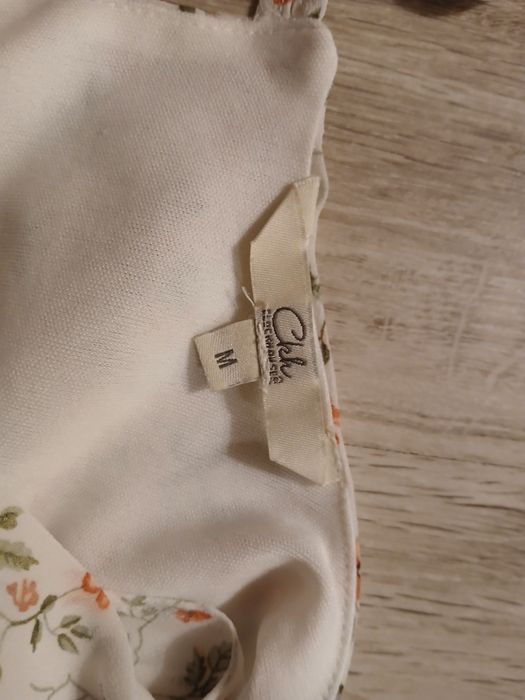 Zwiewna sukienka rozmiar M