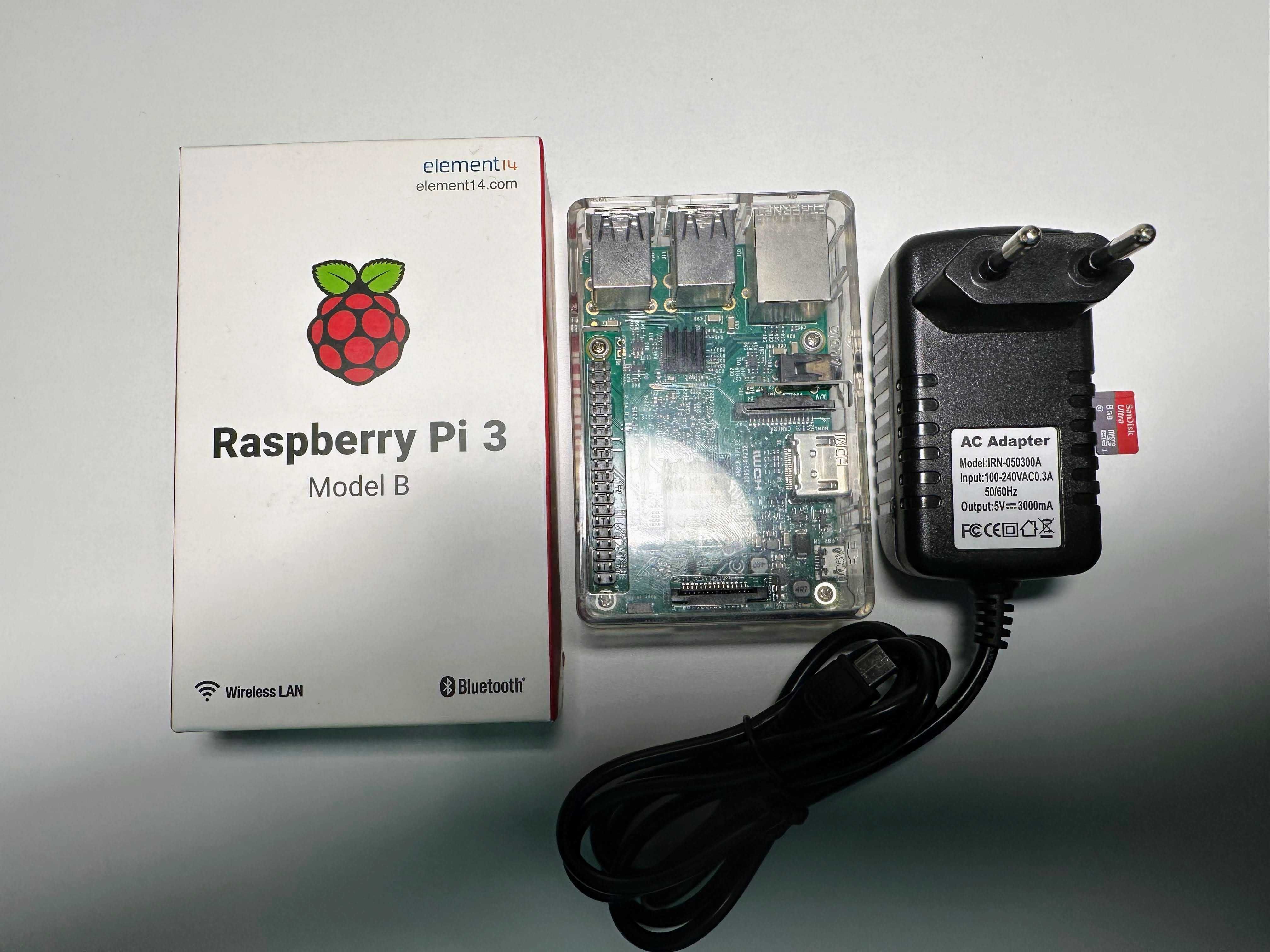 Raspberry Pi 3 Model B  + блок живлення + карта памяті + корпус