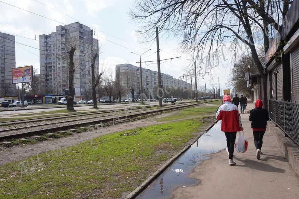 Капітальний недорогий магазинчик біля АТБ Харків