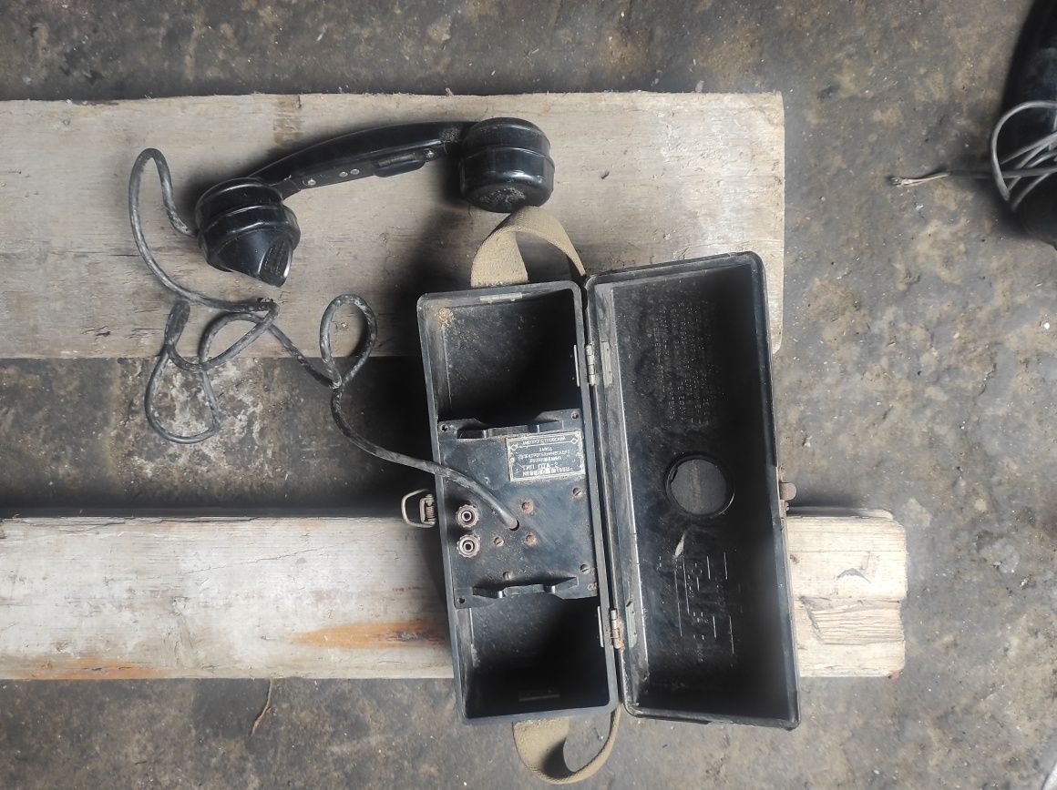 Телефонний апарат радянських часів