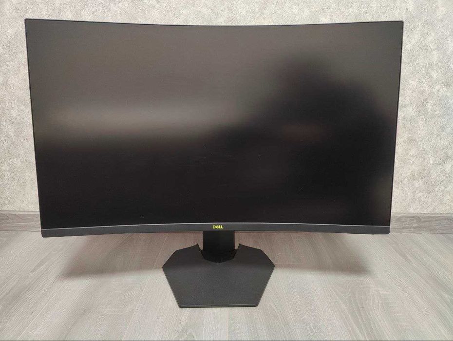 Монітор 31.5" Dell S3222DGM, 2K, вигнутий, б/в, відмінний стан