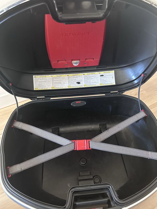 Top case givi V46