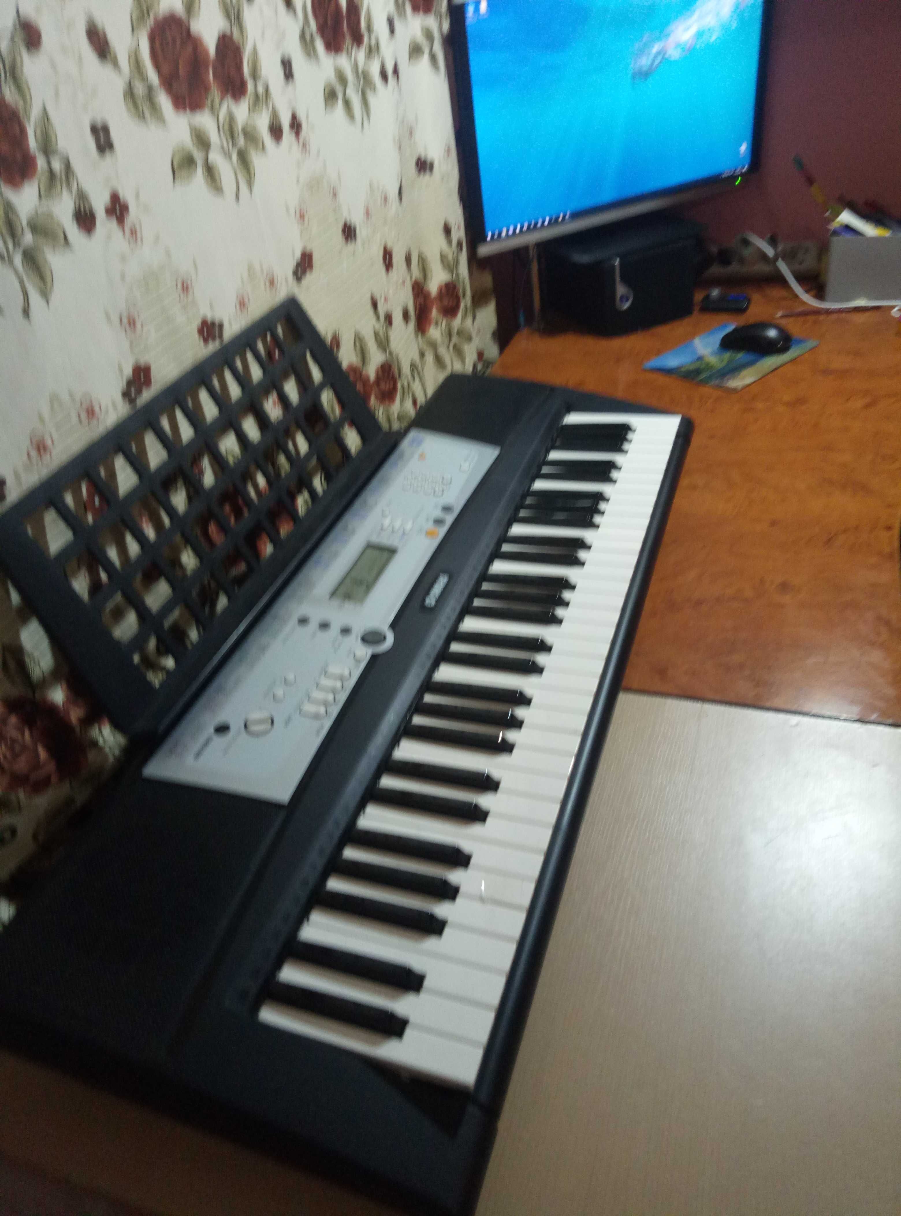 Сентезатор YAMAHA YPT-200