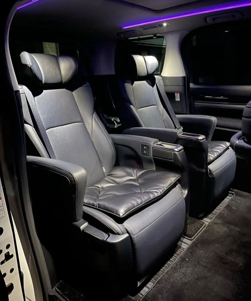 Комфортные сиденья для Mercedes V-klass Toyota Alphard.