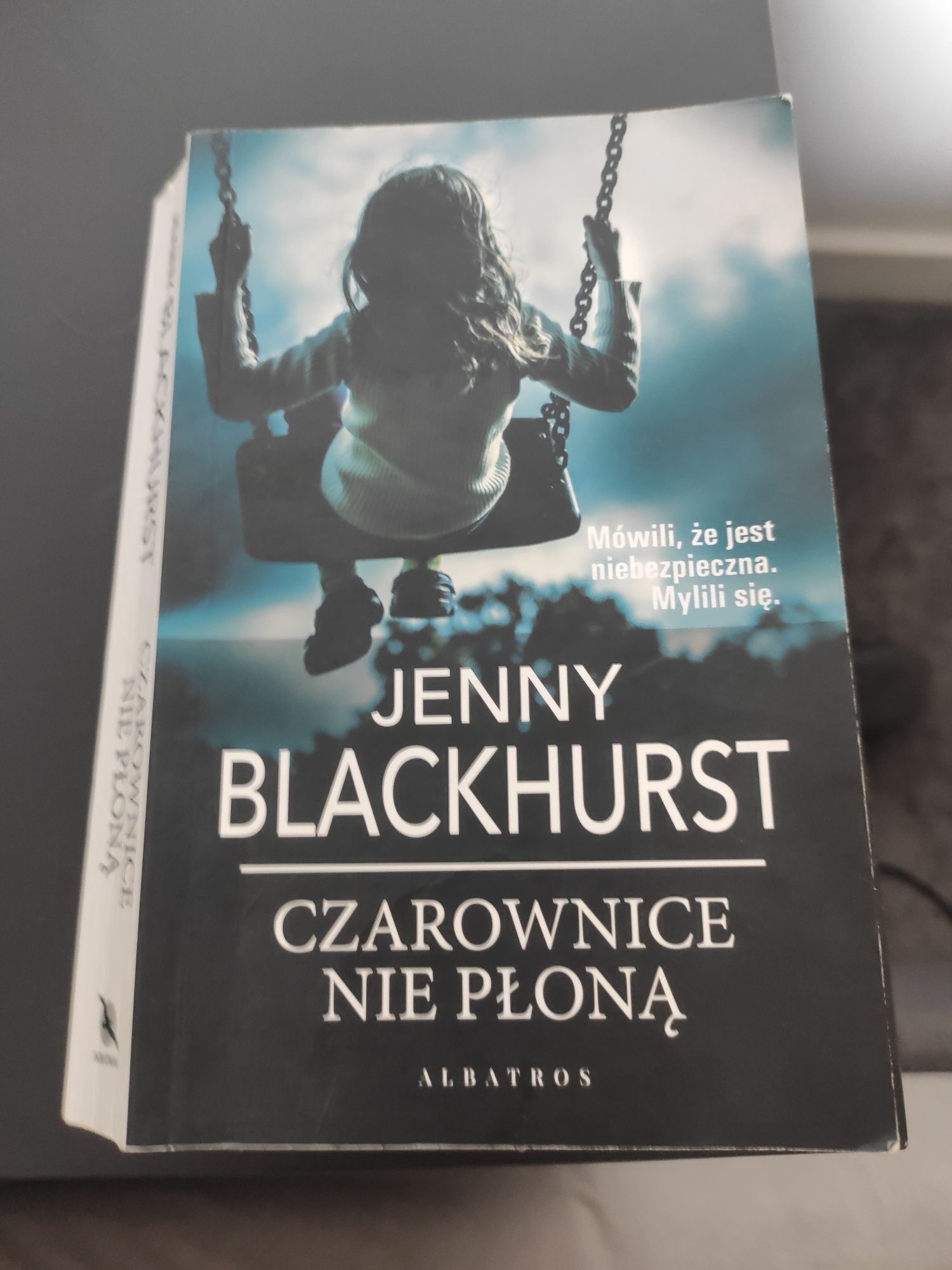 Jenny Blackhurst Czarownice nie płoną