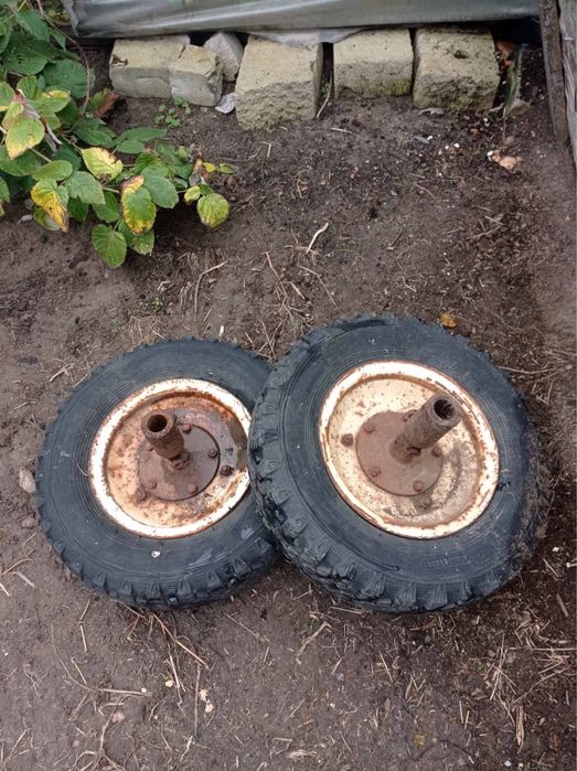 Мотоблок в робочому стані