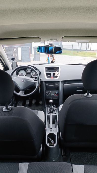 Sprzedam Peugeot 207