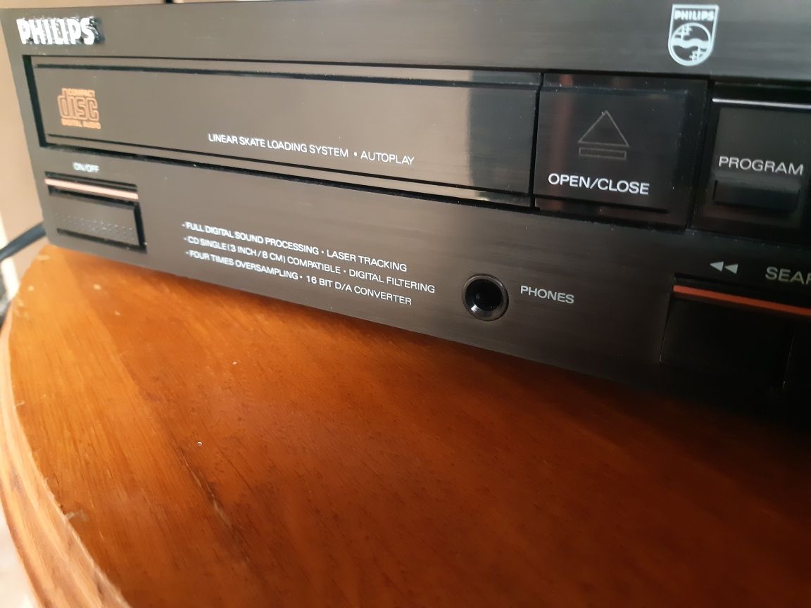 Philips cd 380 . Проигрыватель cd дисков .