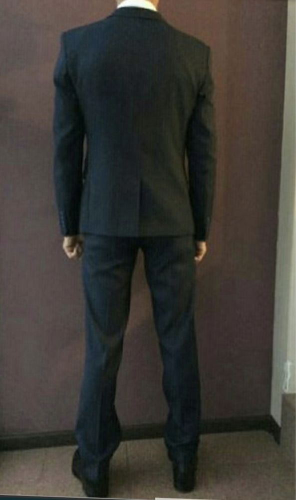 Новый мужской костюм фирмы Widas,модель Slim/S размер 46,44