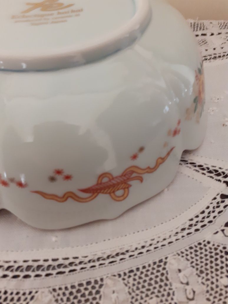 Taça em porcelana Japonesa KAI KAI