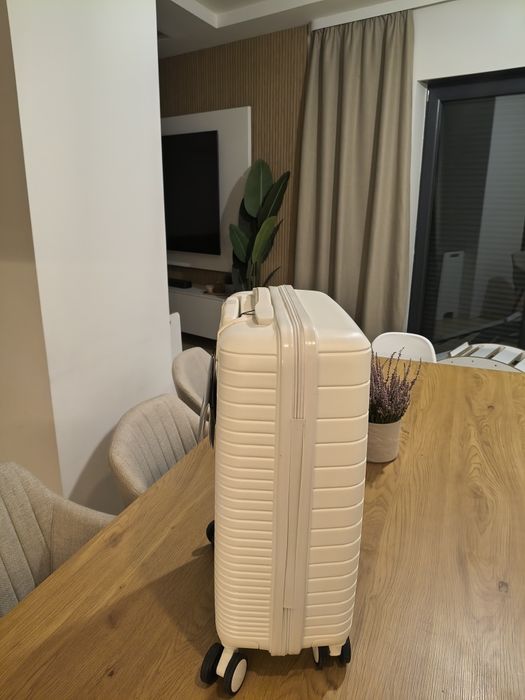 Walizka kabinowa WITTCHEN – nowa, kremowa (model 56-3T-161-89)