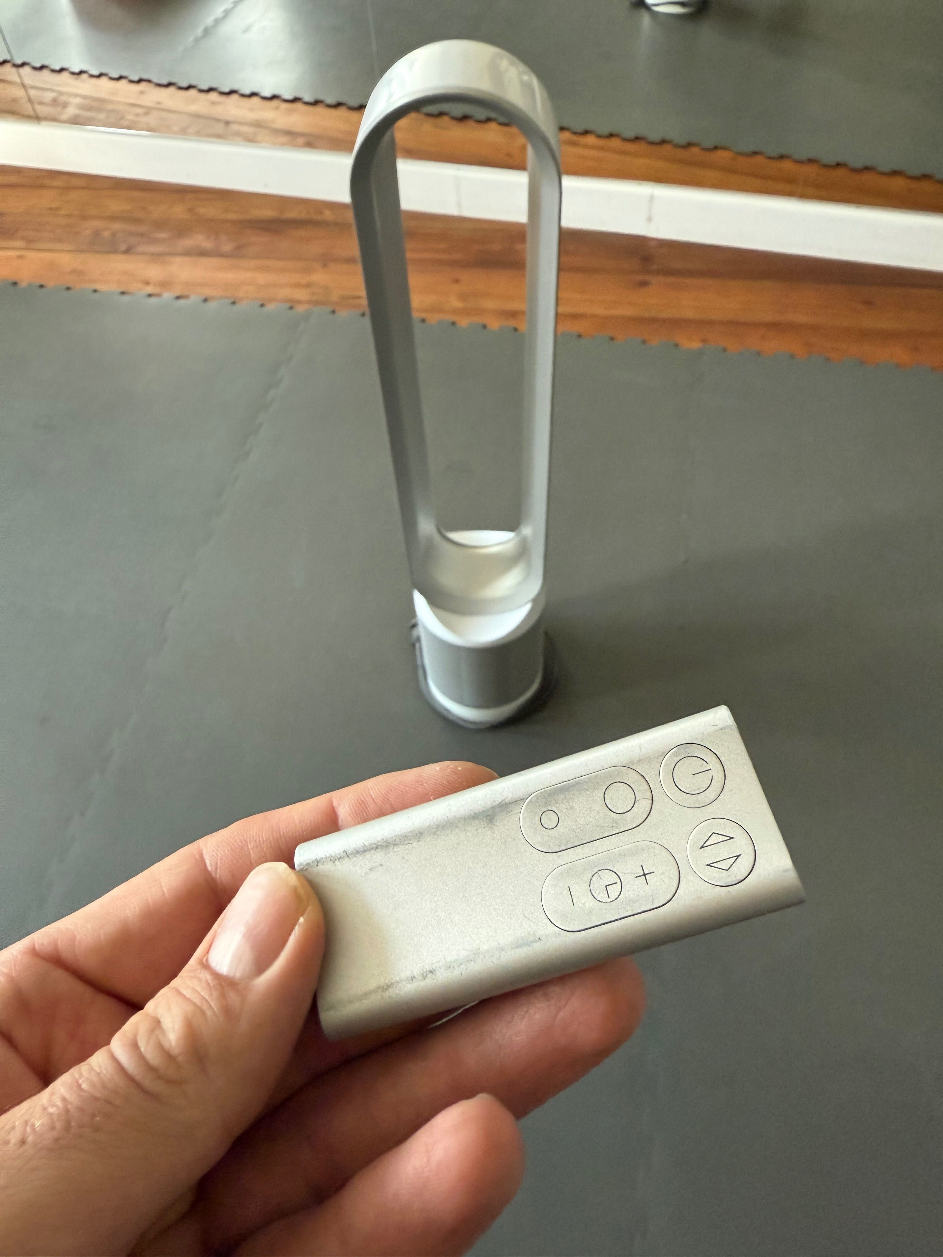 Dyson oczyszczacz powietrza (bez funkcji grzania)— filtr ~400 zł