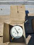 Manometry nowe 1,5. 2,5MPa oraz 25 kG/cm2