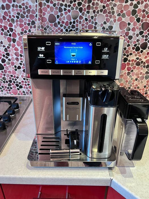 Кавомашина/кавоварка Primadonna Exclusive 6900