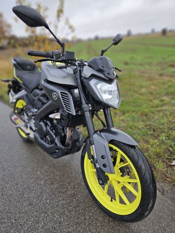 Yamaha MT 125 R Fluo 2017r Akrapovic ABS Niski Przebieg Transport Raty