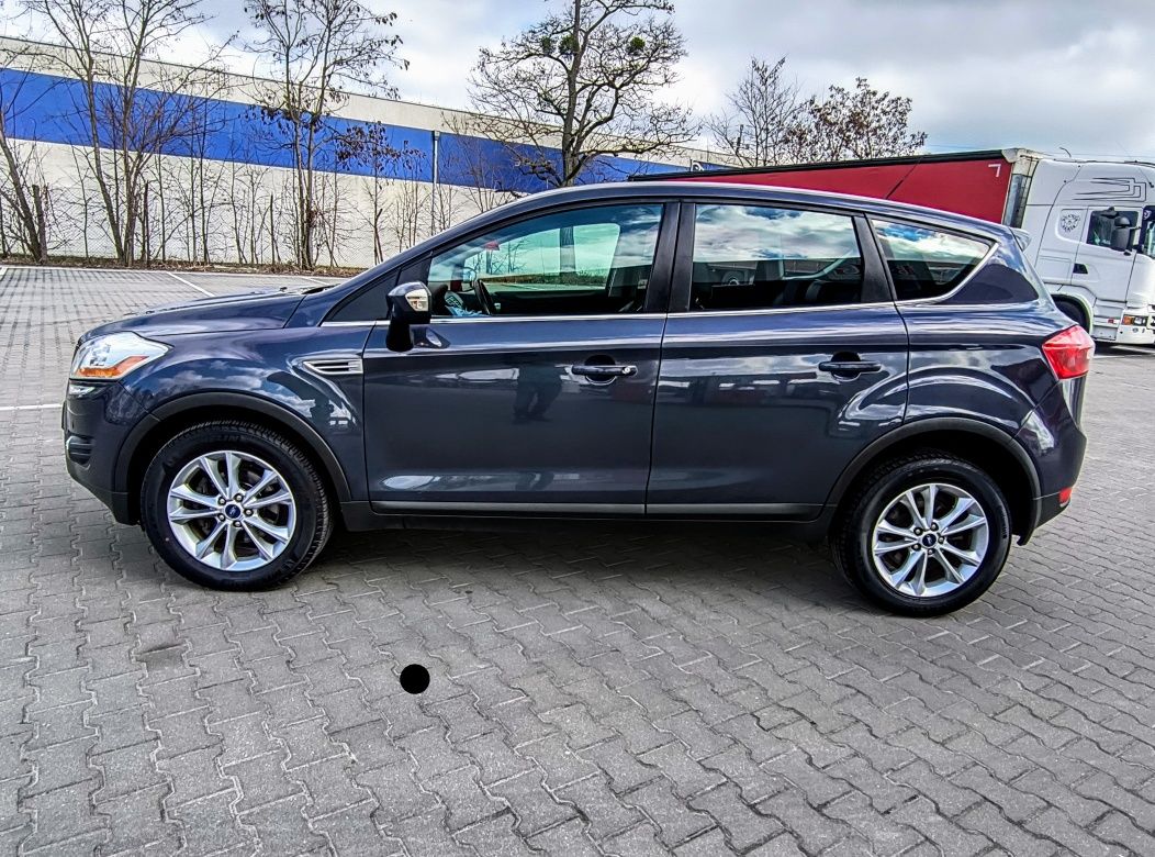 Ford Kuga Titanium S, bezwypadkowy,bogata rzadko spotykana wersja,4*4