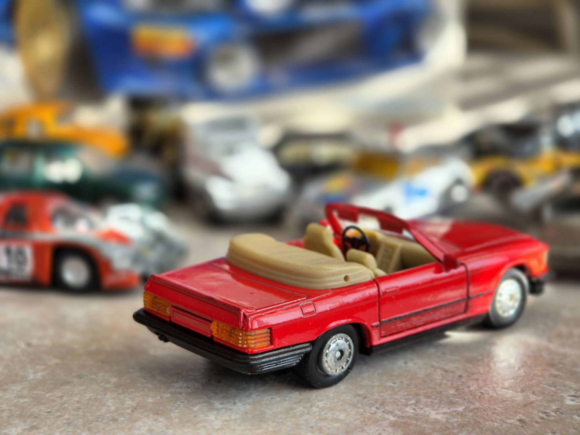 Model 1/39 z napędem Mercedes 500SL MC TOY resorak Unikat Kolekcja